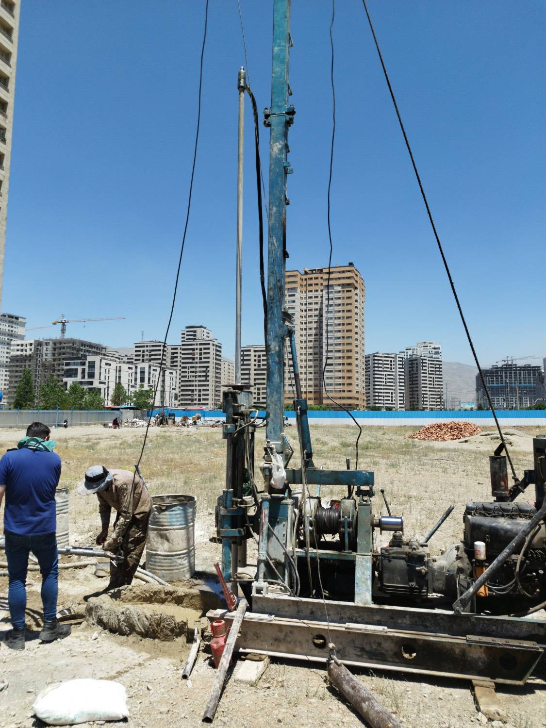 عملیات تست خاک